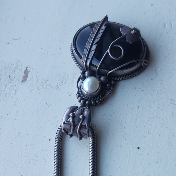 Ancient Echoes Antique Necklace - Picture 3 of 5